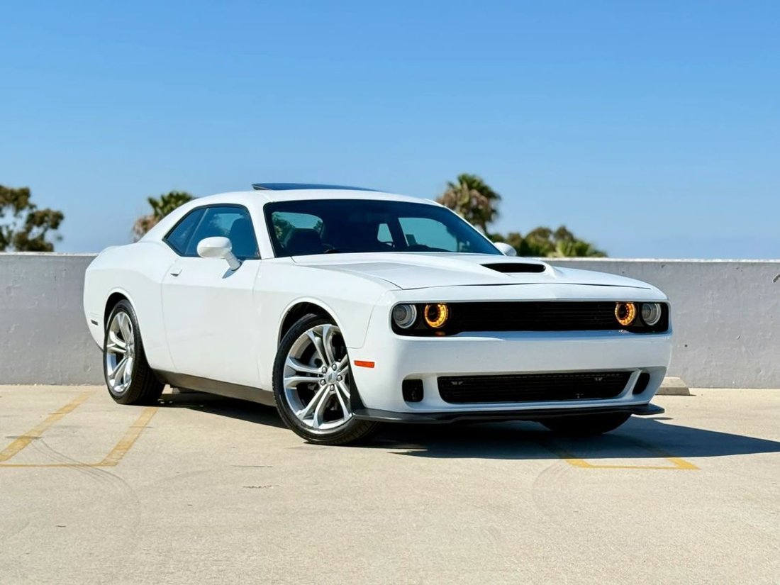 Coupe in Huntington Beach, CA, United States 3 - 18289870