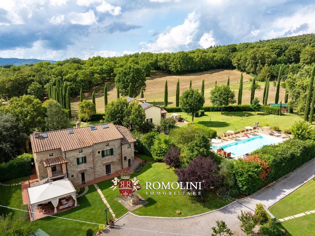 Villa in Citerna, Umbria, Italy 2 - 15665289