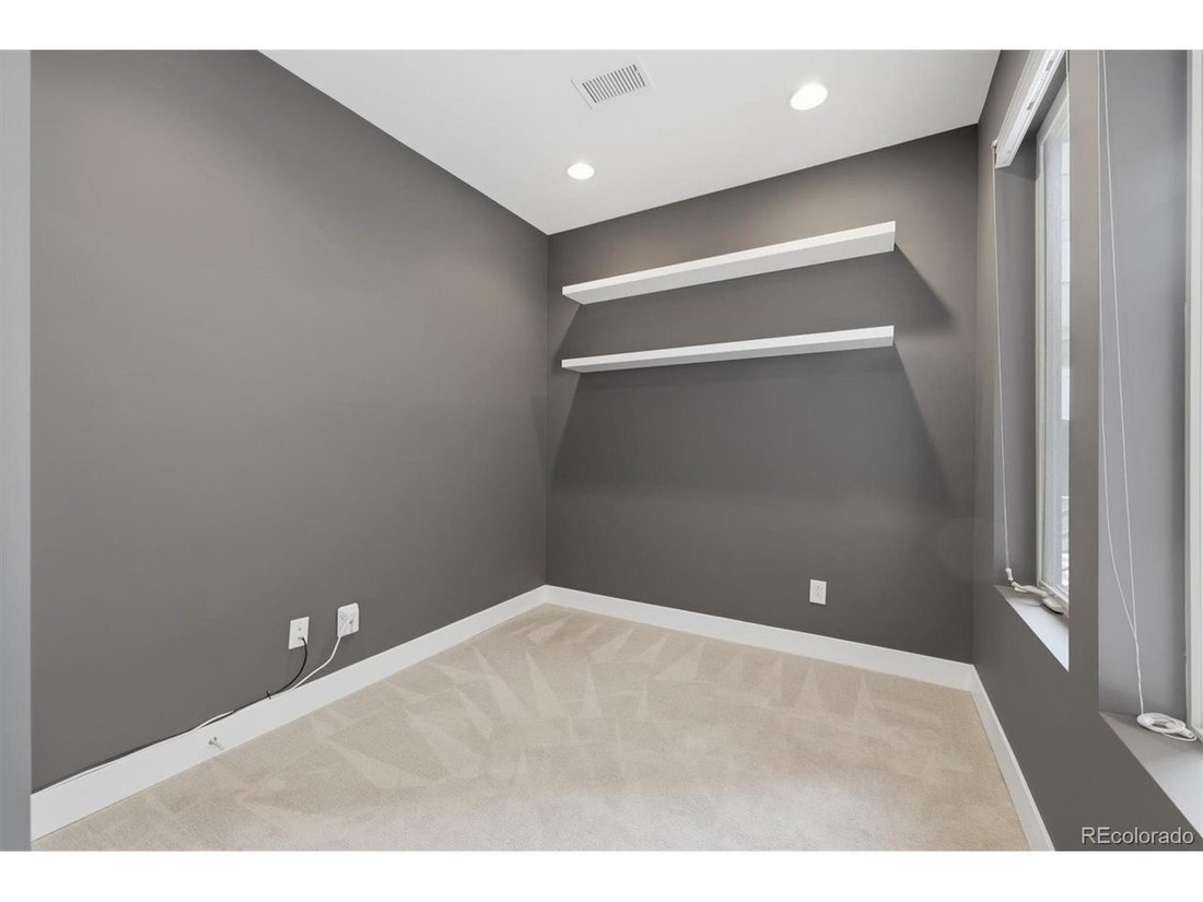 Townhouse in Denver, Colorado, United States 5 - 18294759