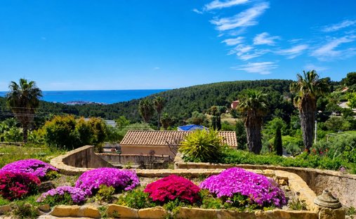 Villa in Cuges-les-Pins, Provence-Alpes-Côte d'Azur, France 1