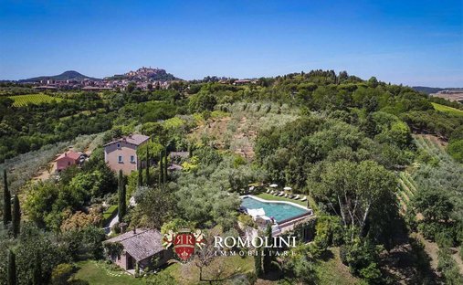 Villa in Montepulciano, Tuscany, Italy 1