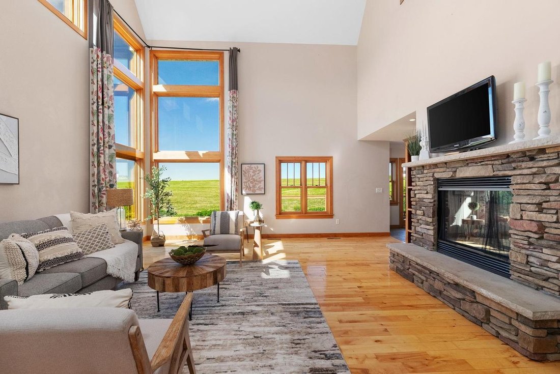 House in New Glarus, Wisconsin, United States 2 - 18284433