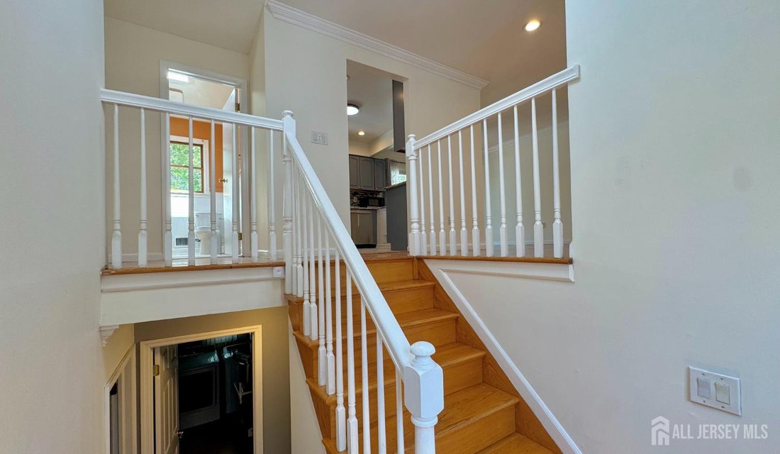 House in Metuchen, New Jersey, United States 4 - 18290075
