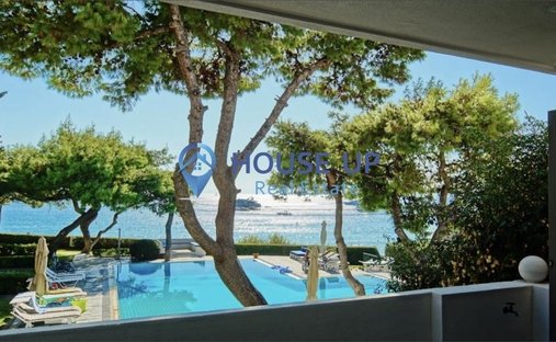 House in Vouliagmeni, Attica, Greece 1