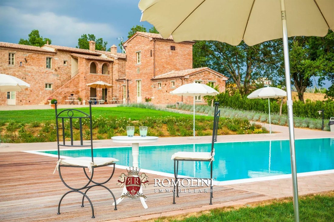 House in Foiano della Chiana, Tuscany, Italy 2 - 15665024