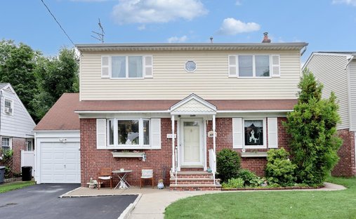 House in Bergenfield, New Jersey, United States 1