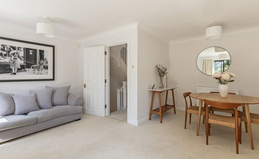 House in Pinkneys Green, England 1