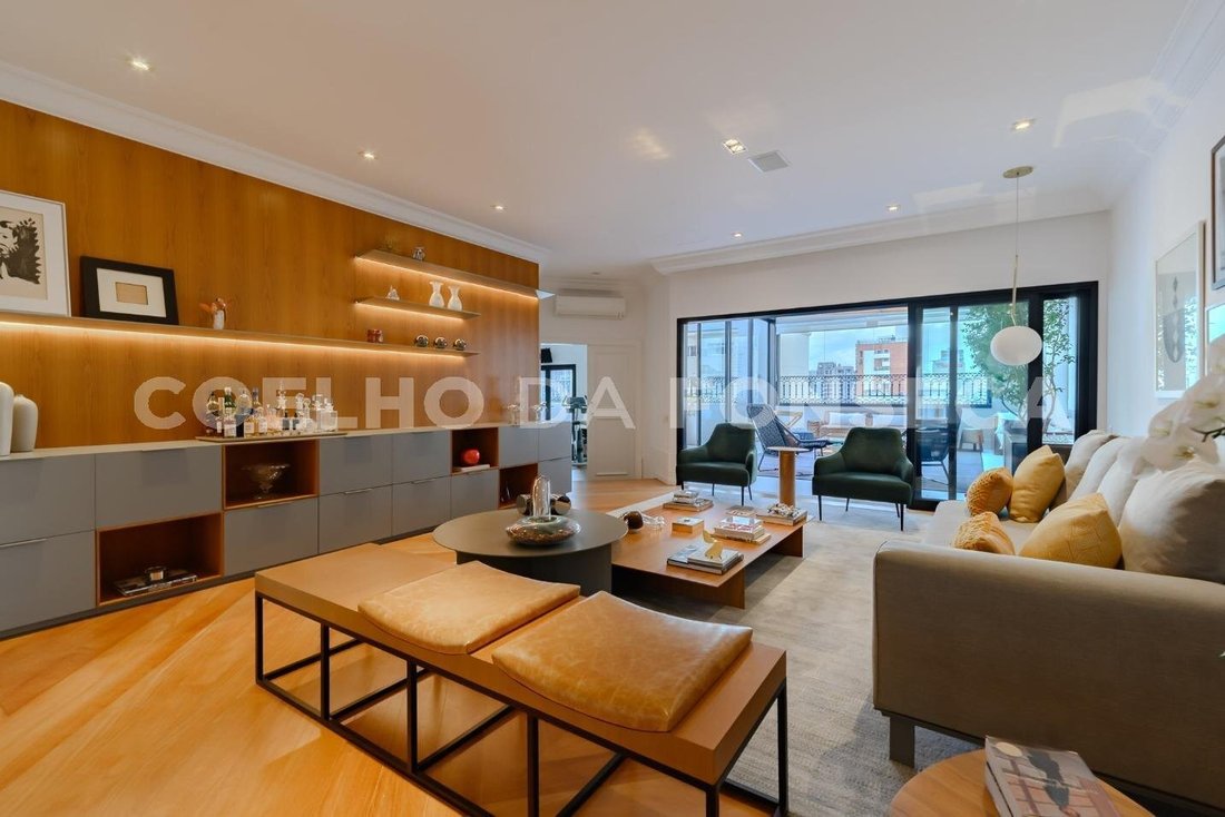 Condo in São Paulo, State of São Paulo, Brazil 5 - 18287794