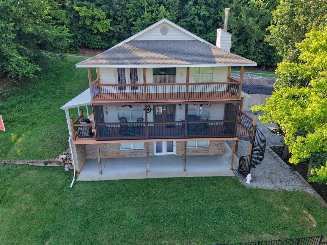 House in Kuttawa, Kentucky, United States 1 - 18285347