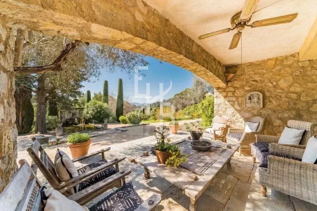 House in Mougins, Provence-Alpes-Côte d'Azur, France 3 - 18280329