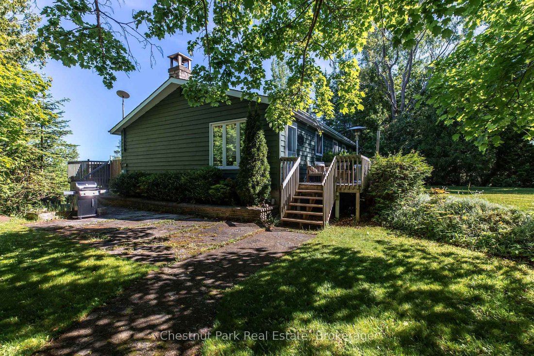 House in Tobermory, Ontario, Canada 2 - 18289456