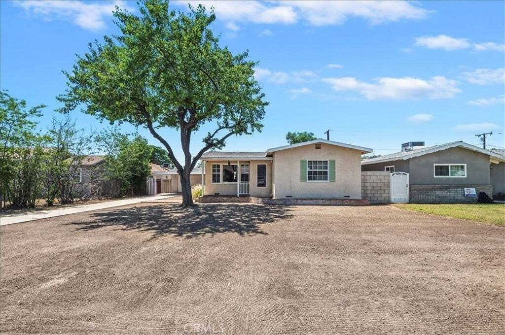 House in San Bernardino, California, United States 2 - 17987037