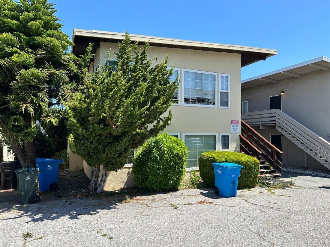 Belmont, California, United States 3 - 18290635
