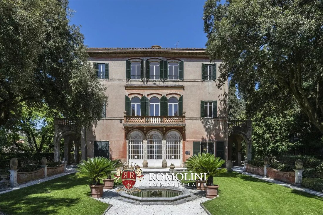 Villa in Historic Center, Perugia, Italy 1 - 17964326