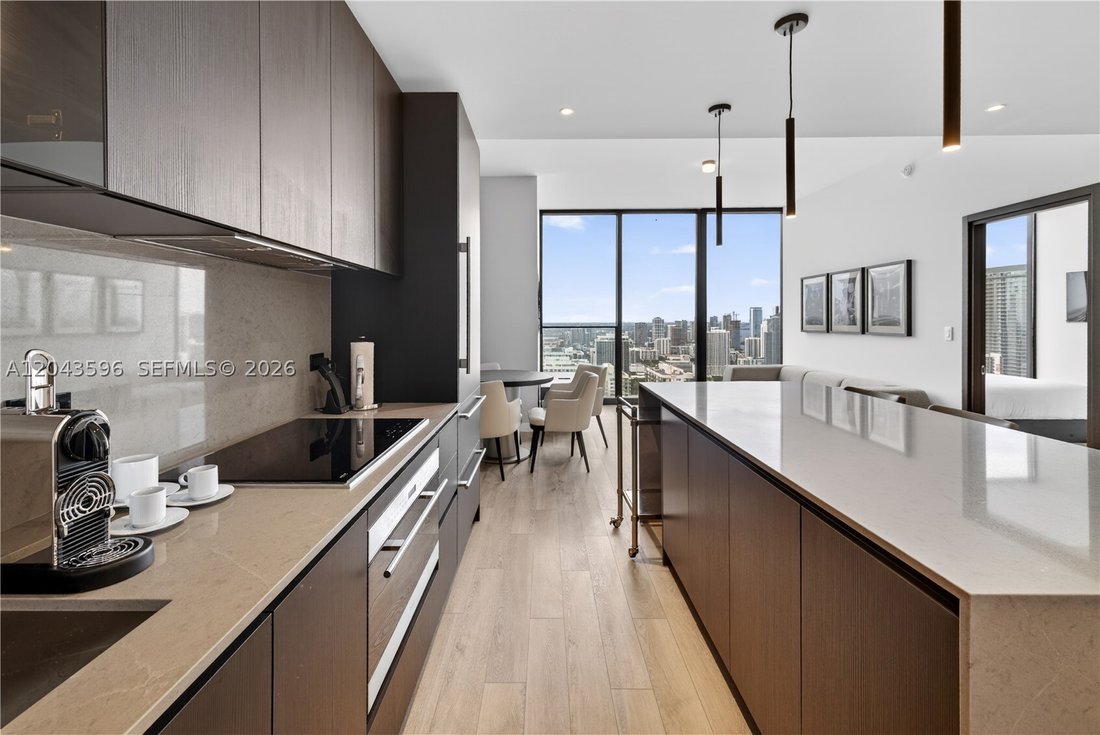 Condo in Miami, Florida, United States 3 - 18288280