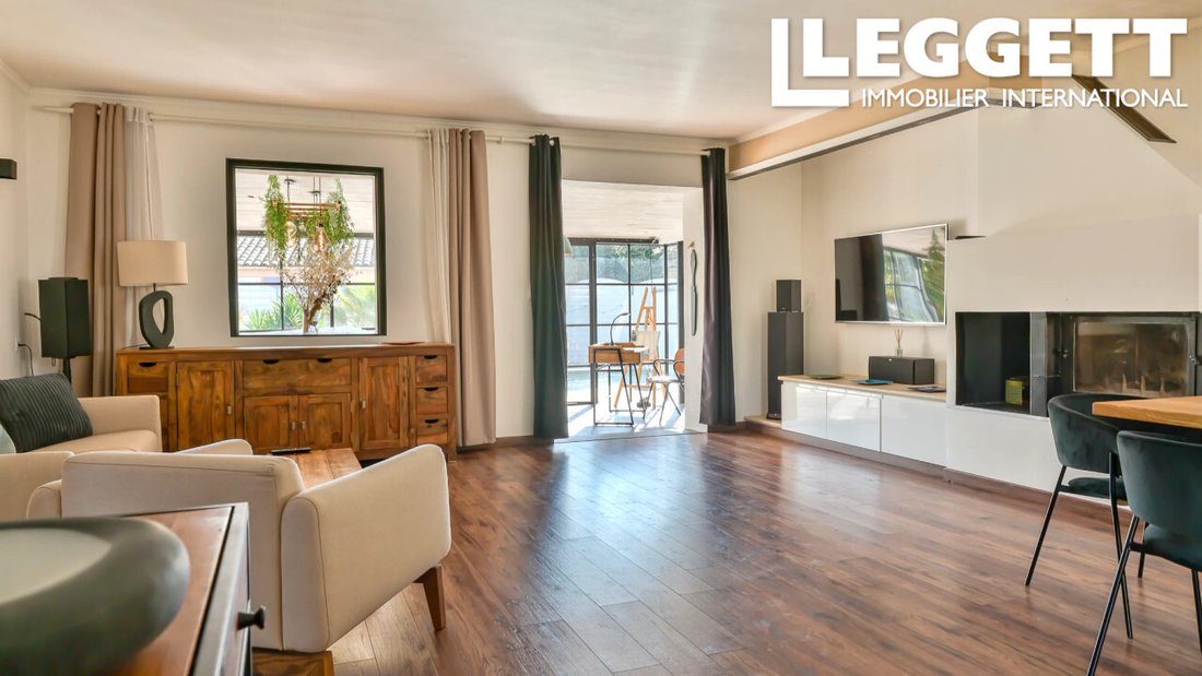 House in Apt, Provence-Alpes-Côte d'Azur, France 3 - 18286213