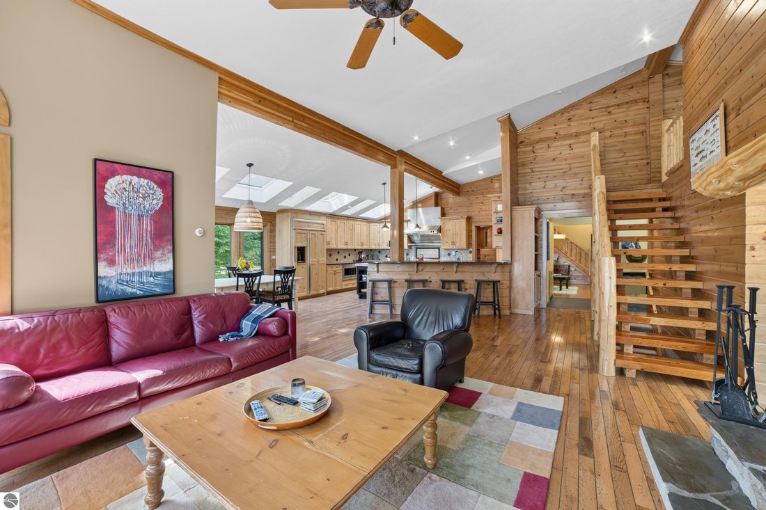 House in Elk Rapids, Michigan, United States 5 - 18293036