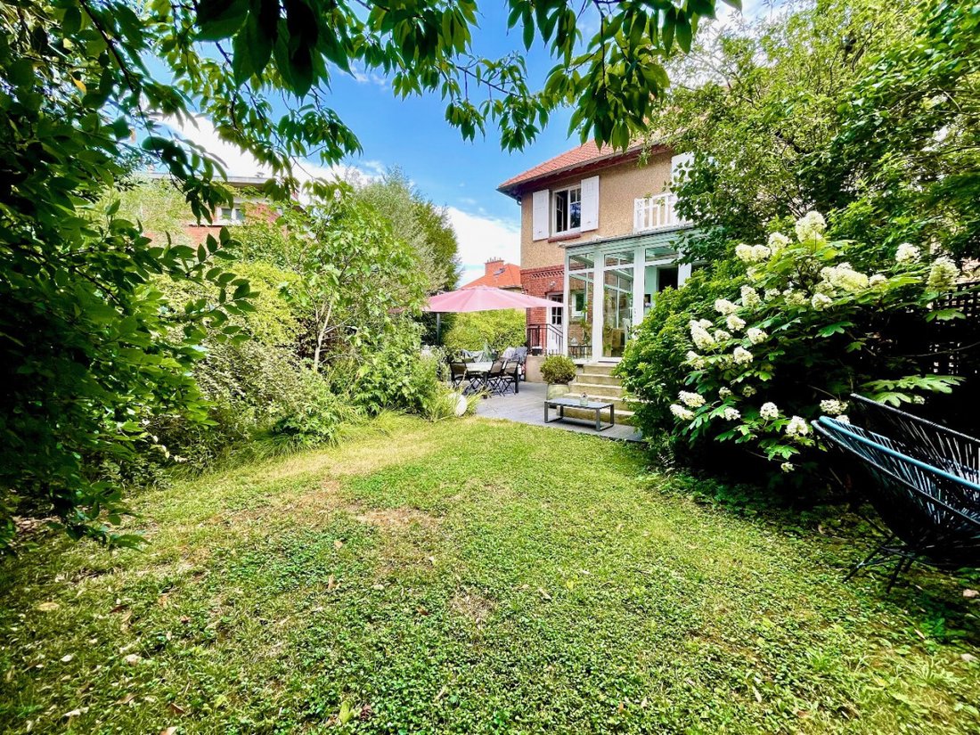 House in Plateau Ouest, Suresnes, France 2 - 17241375