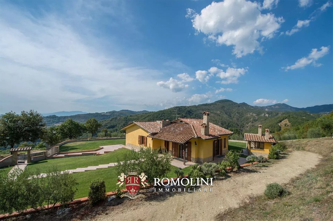 Villa in Città di Castello, Umbria, Italy 2 - 15666369