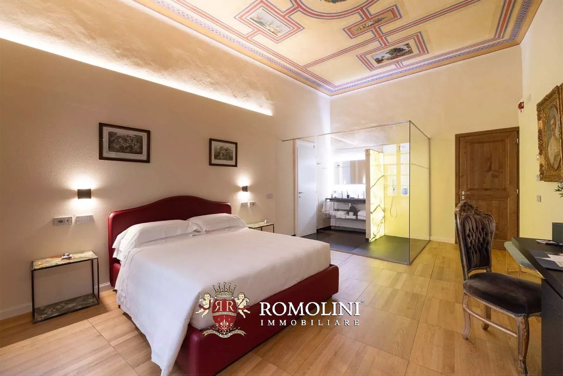 Apartment in Historic Center, Siena, Tuscany 5 - 17439125