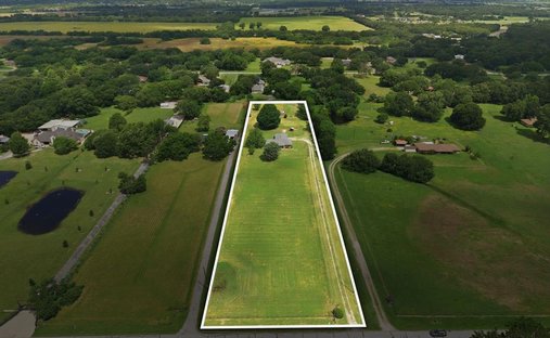 House in Seagoville, Texas, United States 1