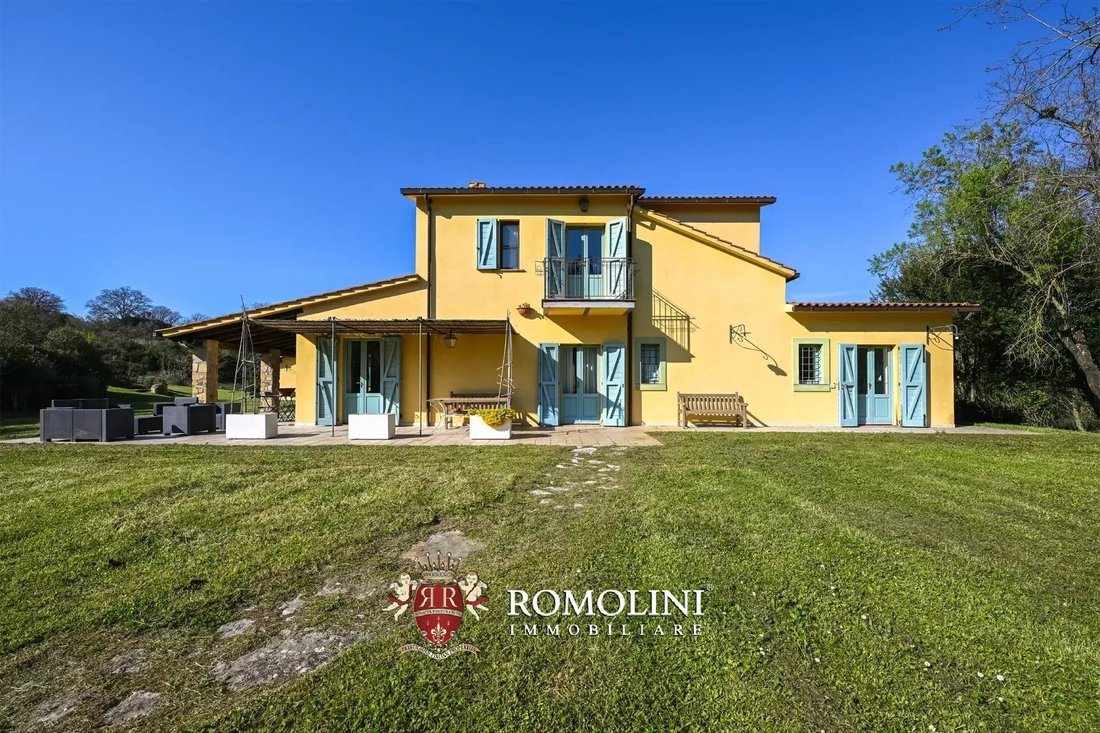 Villa in Magliano in Toscana, Tuscany, Italy 2 - 17888641