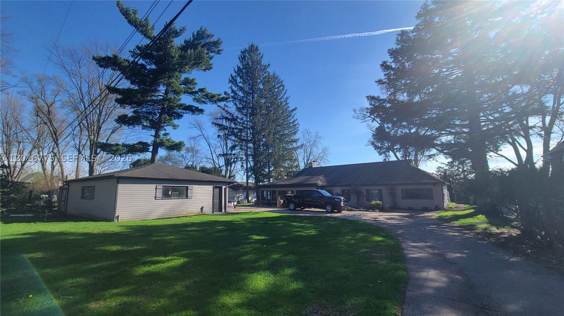House in Orchard Lake Village, Michigan, United States 5 - 18007987