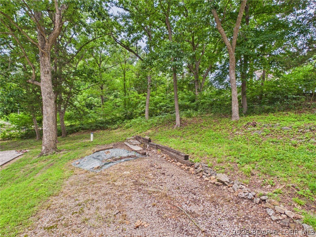 House in Roach, Missouri, United States 4 - 18280217
