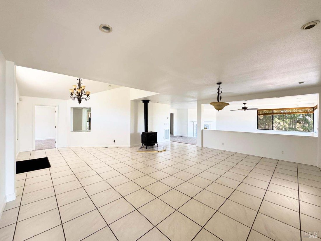 House in Willits, California, United States 5 - 18283625