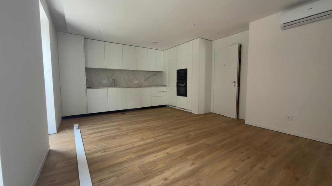 Apartment in Gloria e Vera Cruz, Aveiro District, Portugal 2 - 15298395