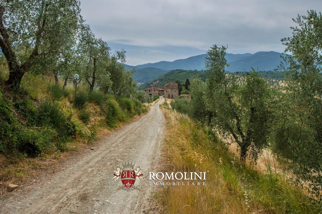 Farm Ranch in Pontassieve, Tuscany, Italy 3 - 15663425