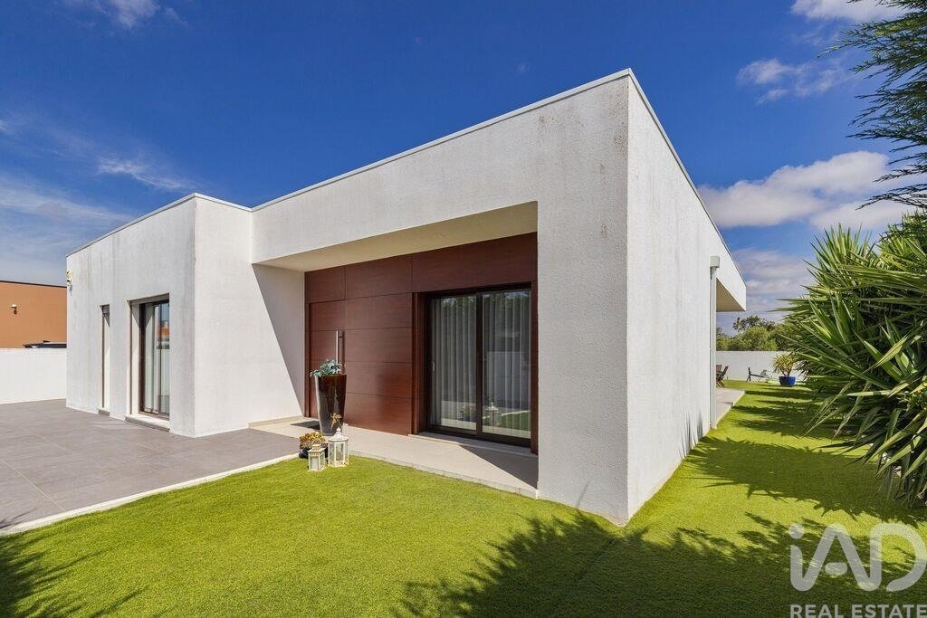 Townhouse in Azeitao (Sao Lourenco e Sao Simao), Setubal, Portugal 2 - 18289353