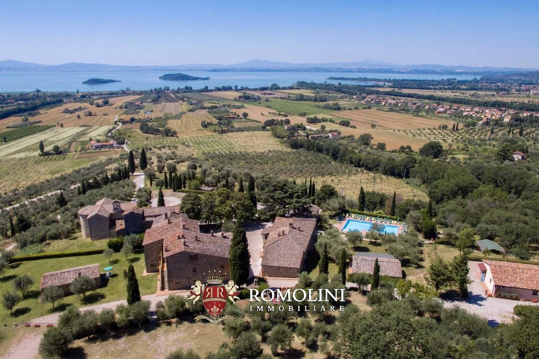Autres à Tuoro sul Trasimeno, Ombrie, Italie 1 - 17756235