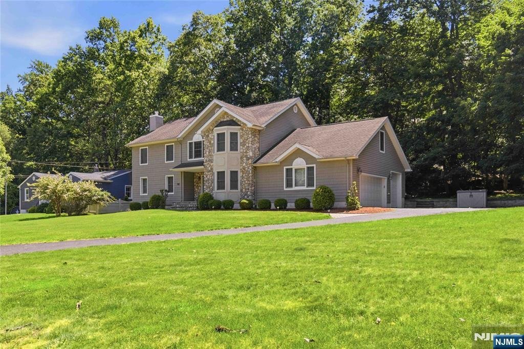 House in North Haledon, New Jersey, United States 1 - 18145034