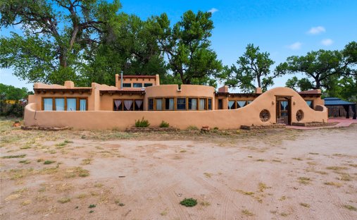 House in Española, New Mexico, United States 1