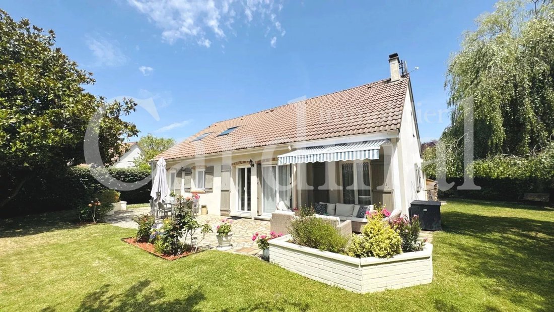 House in Le Parc et la Tuilerie, Noisy-le-Roi, France 3 - 18291174