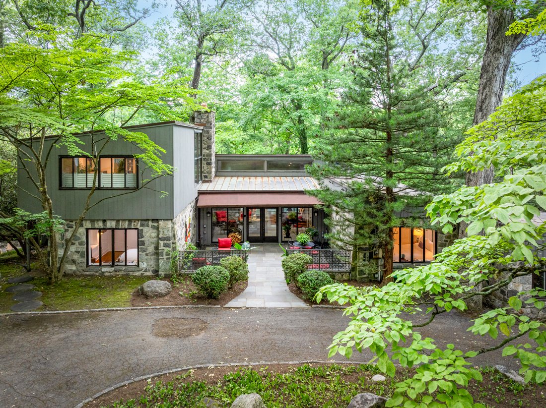 House in Stamford, Connecticut, United States 1 - 18281942