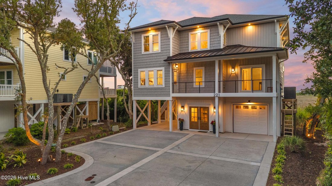 House in North Topsail Beach, North Carolina, United States 3 - 18287509