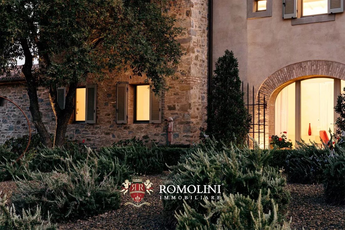 Villa in Passignano sul Trasimeno, Umbria, Italy 3 - 16991149