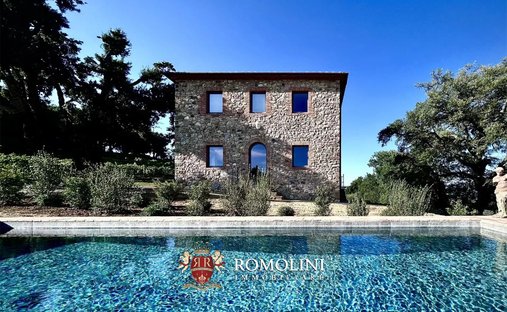 Villa in Roccastrada, Tuscany, Italy 1