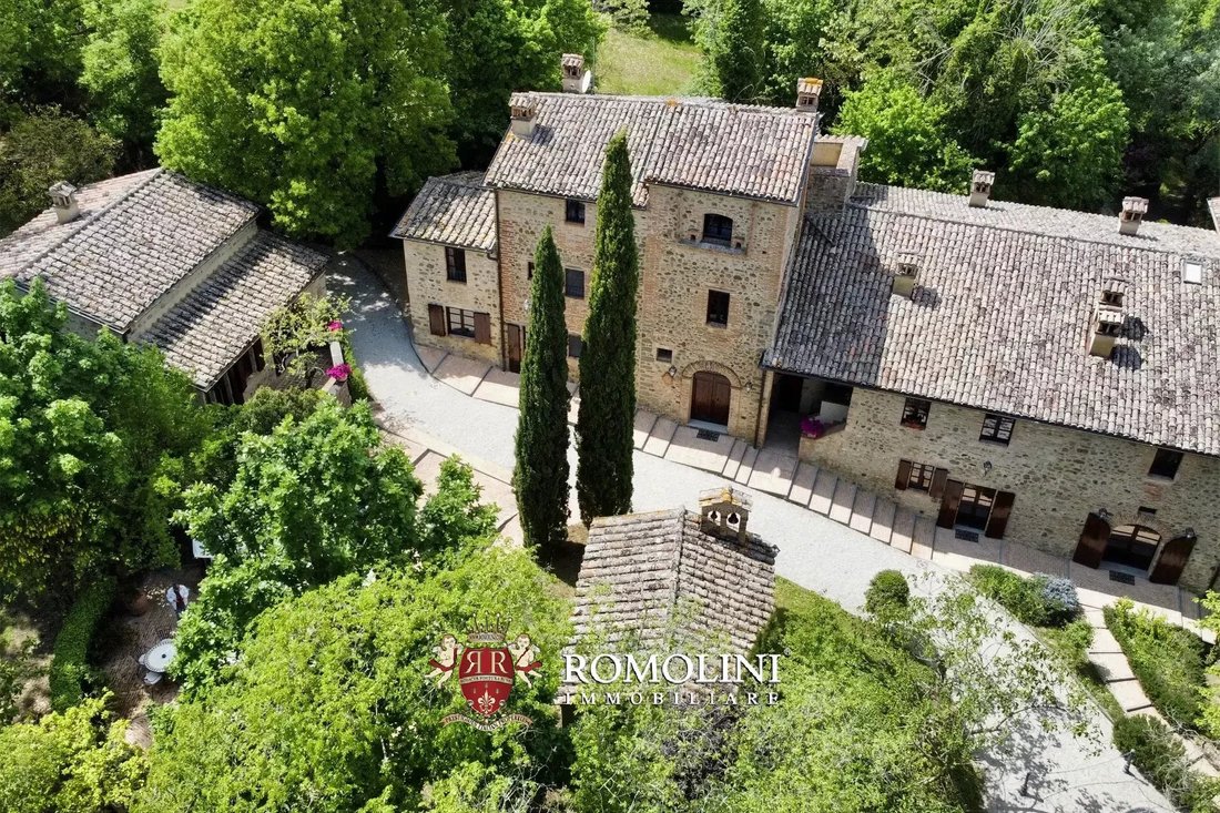 Estate in Umbertide, Umbria, Italy 3 - 16964571