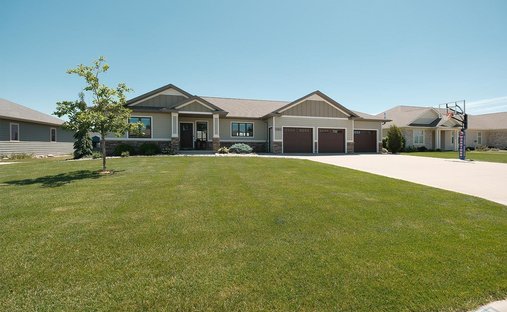 House in Sioux Center, Iowa, United States 1