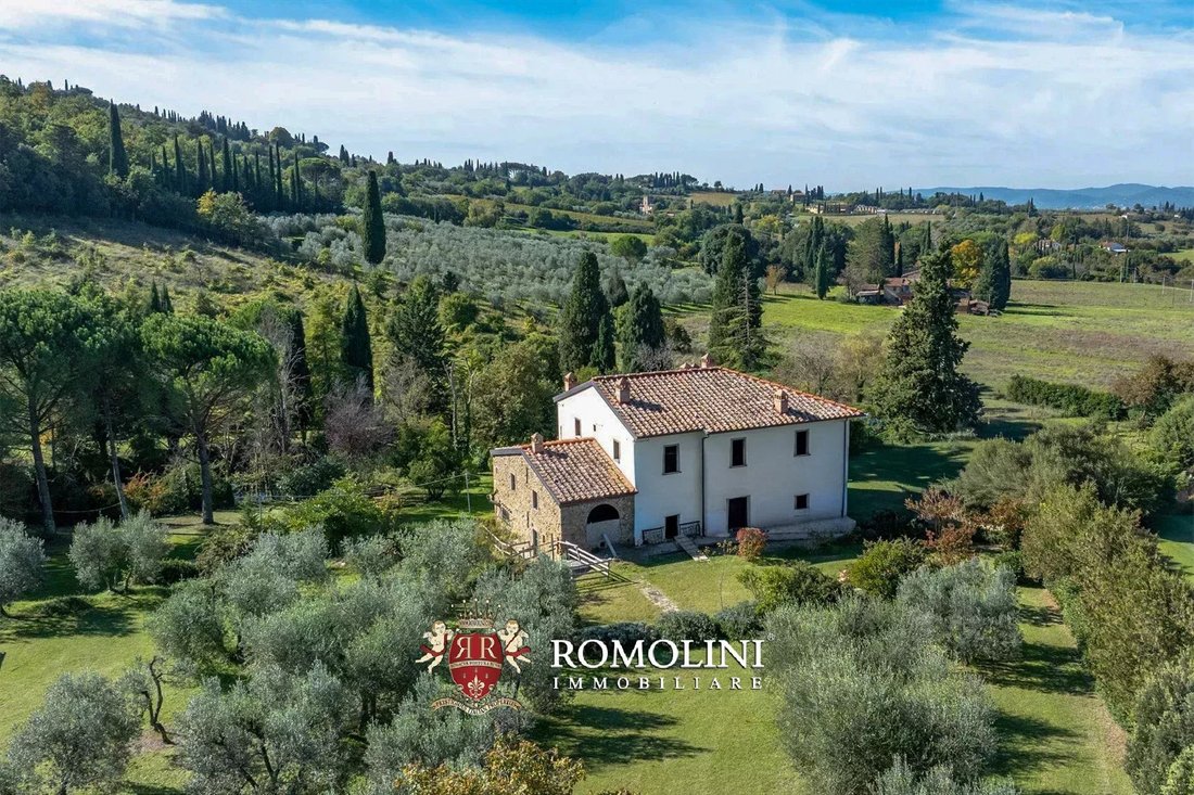 Villa in Center, Arezzo, Tuscany 5 - 16474599