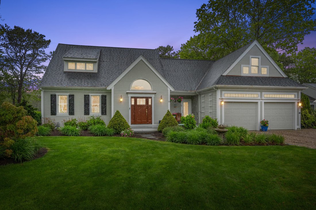 House in Mashpee, Massachusetts, United States 1 - 18293620