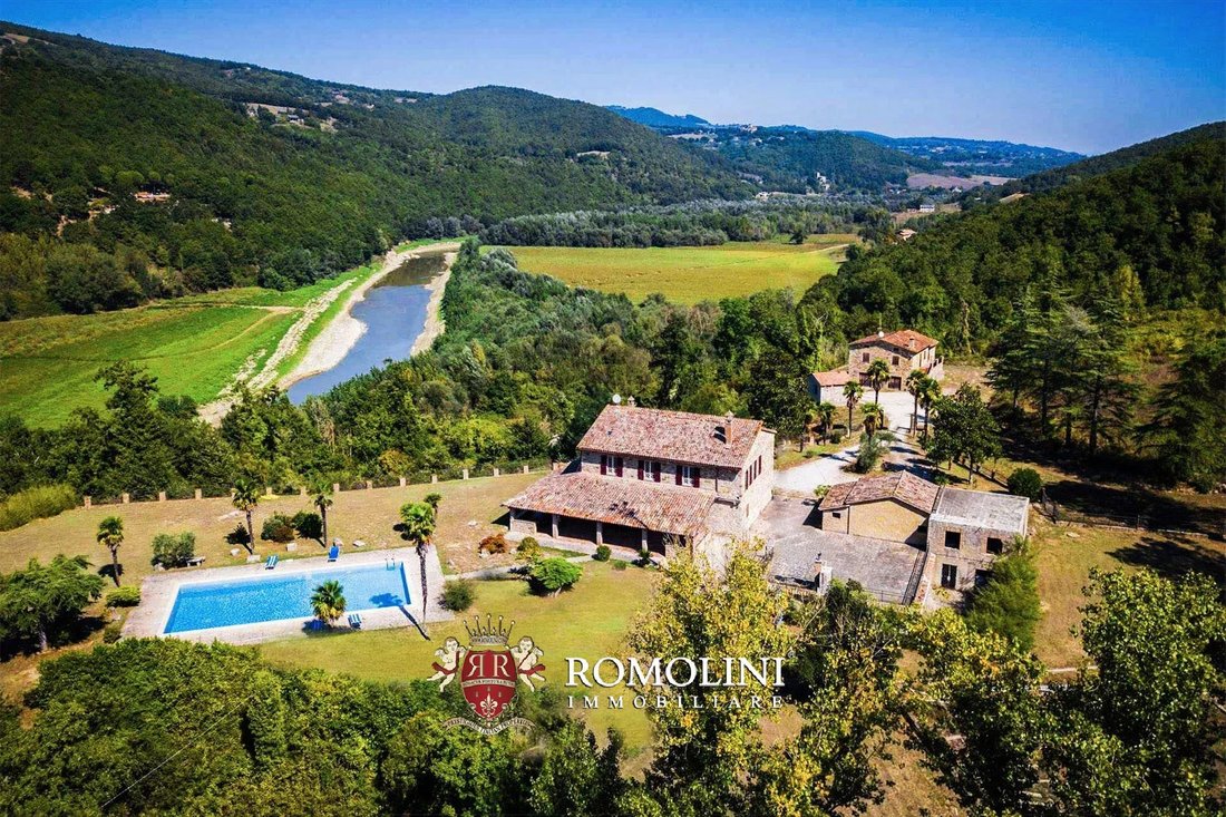 House in Todi, Umbria, Italy 2 - 15664493