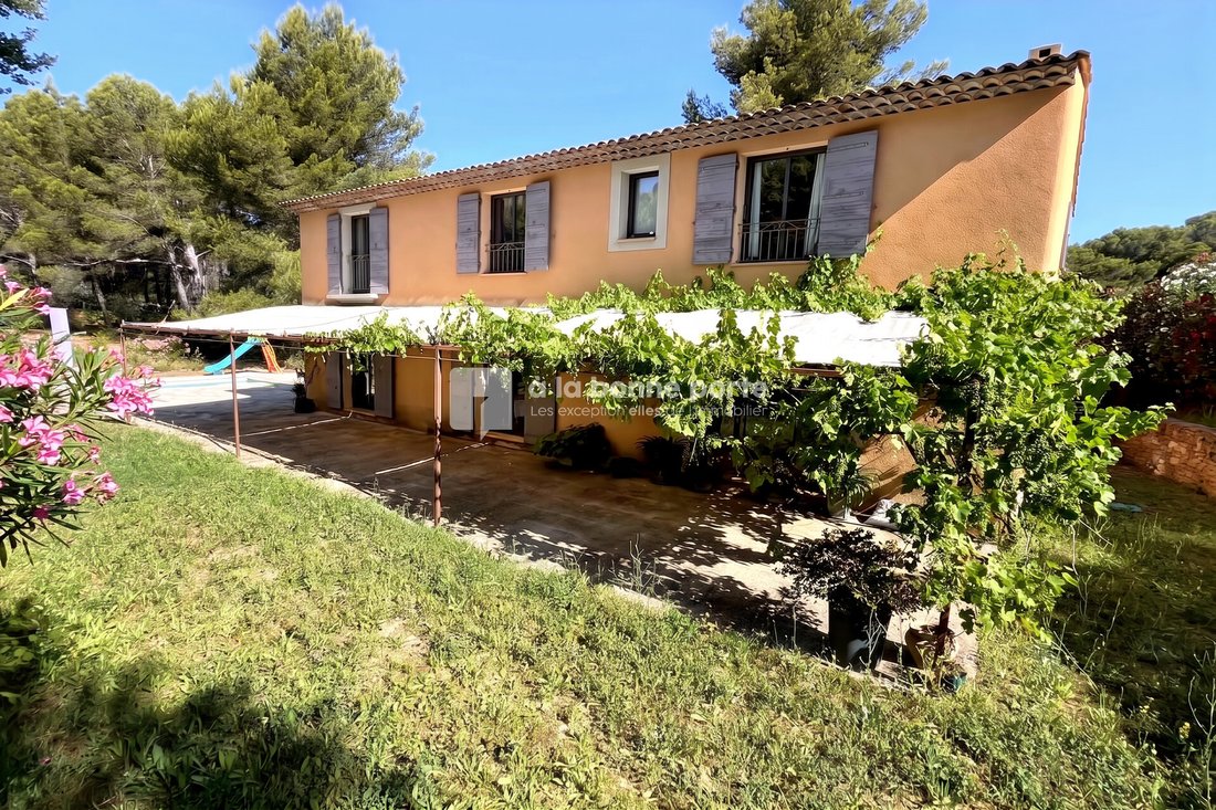 Villa in Le Tholonet, Provence-Alpes-Côte d'Azur, France 2 - 18288853
