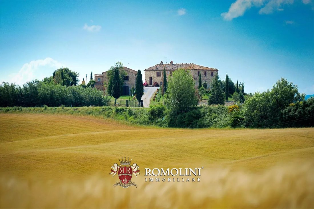 Estate in San Giovanni d'Asso, Tuscany, Italy 1 - 15665038