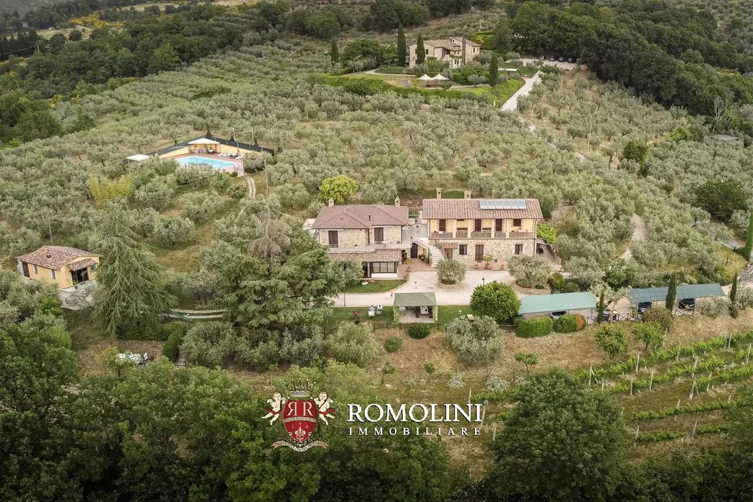 Villa in Assisi, Umbria, Italy 1 - 17436620