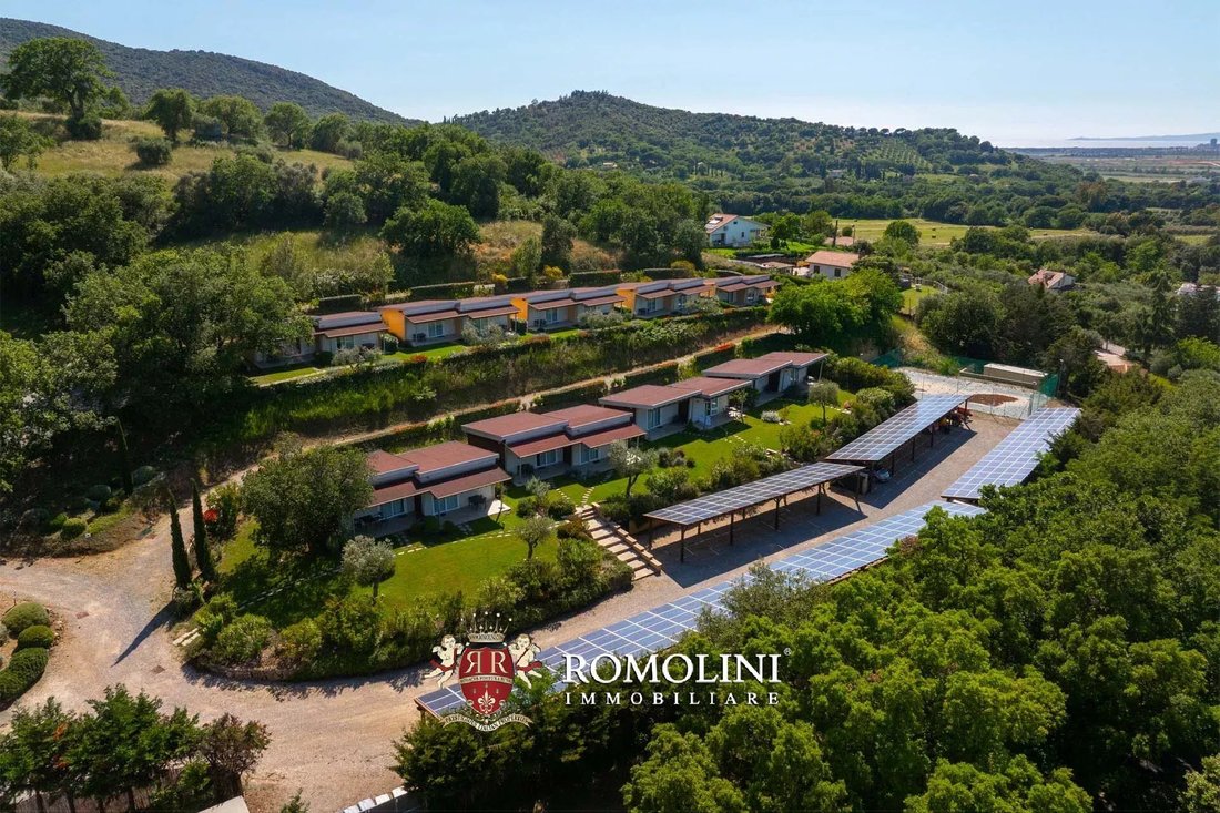Estate in Scarlino, Tuscany, Italy 4 - 18238833