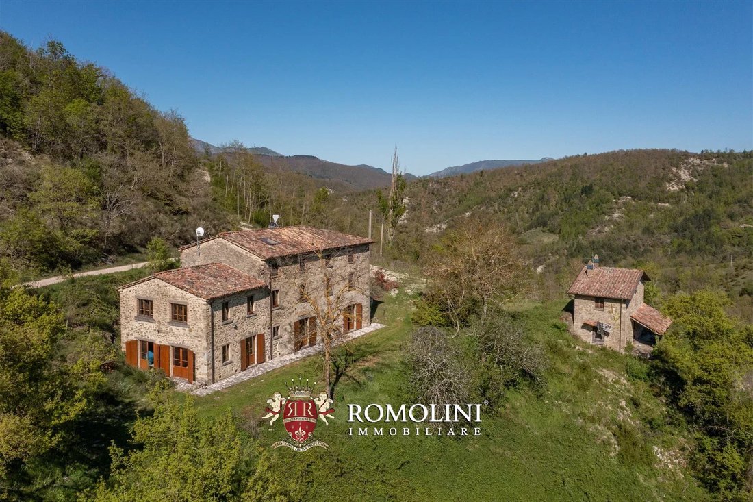 House in Pietralunga, Umbria, Italy 1 - 17918288